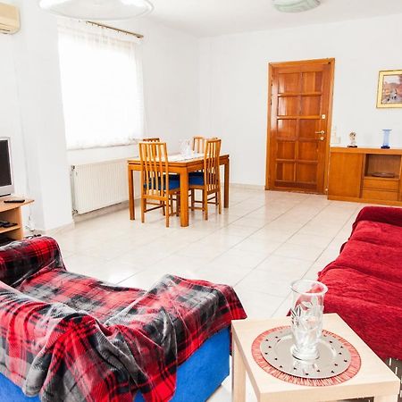 Sunny Apartment Near Metro Station أثينا المظهر الخارجي الصورة