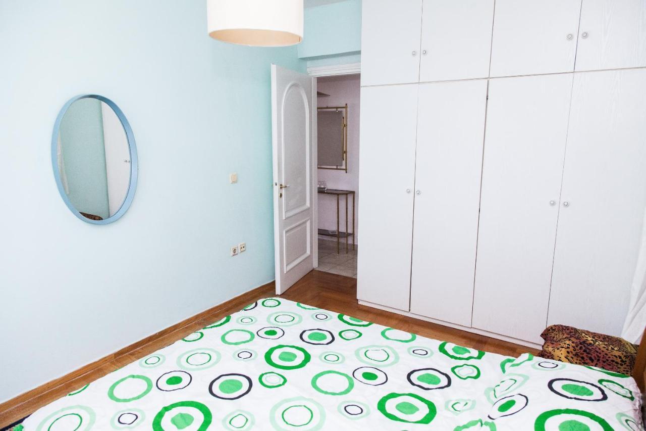 Sunny Apartment Near Metro Station أثينا المظهر الخارجي الصورة