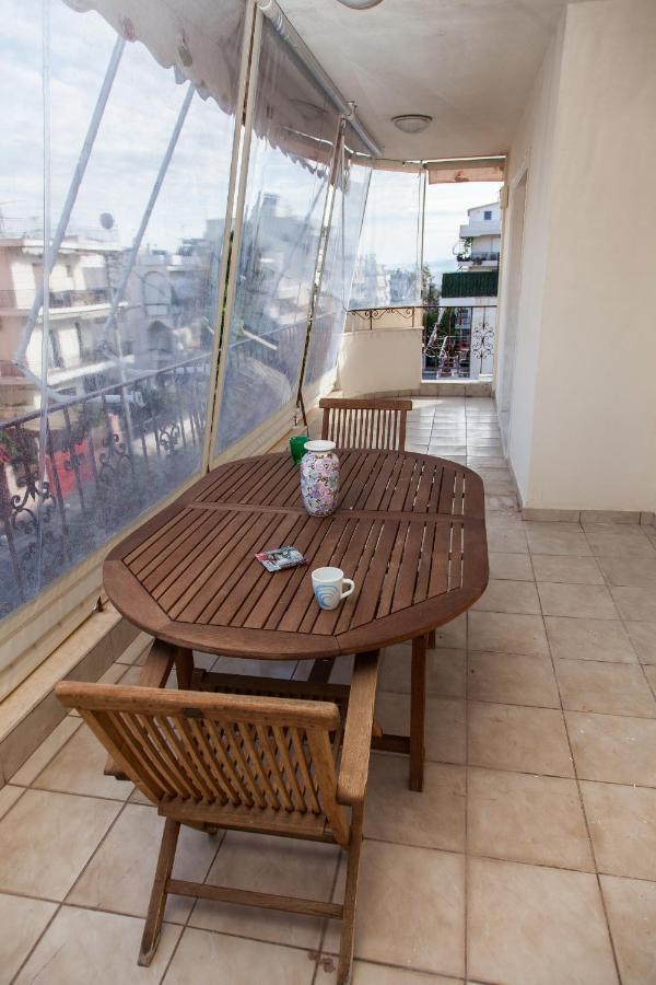 Sunny Apartment Near Metro Station أثينا المظهر الخارجي الصورة