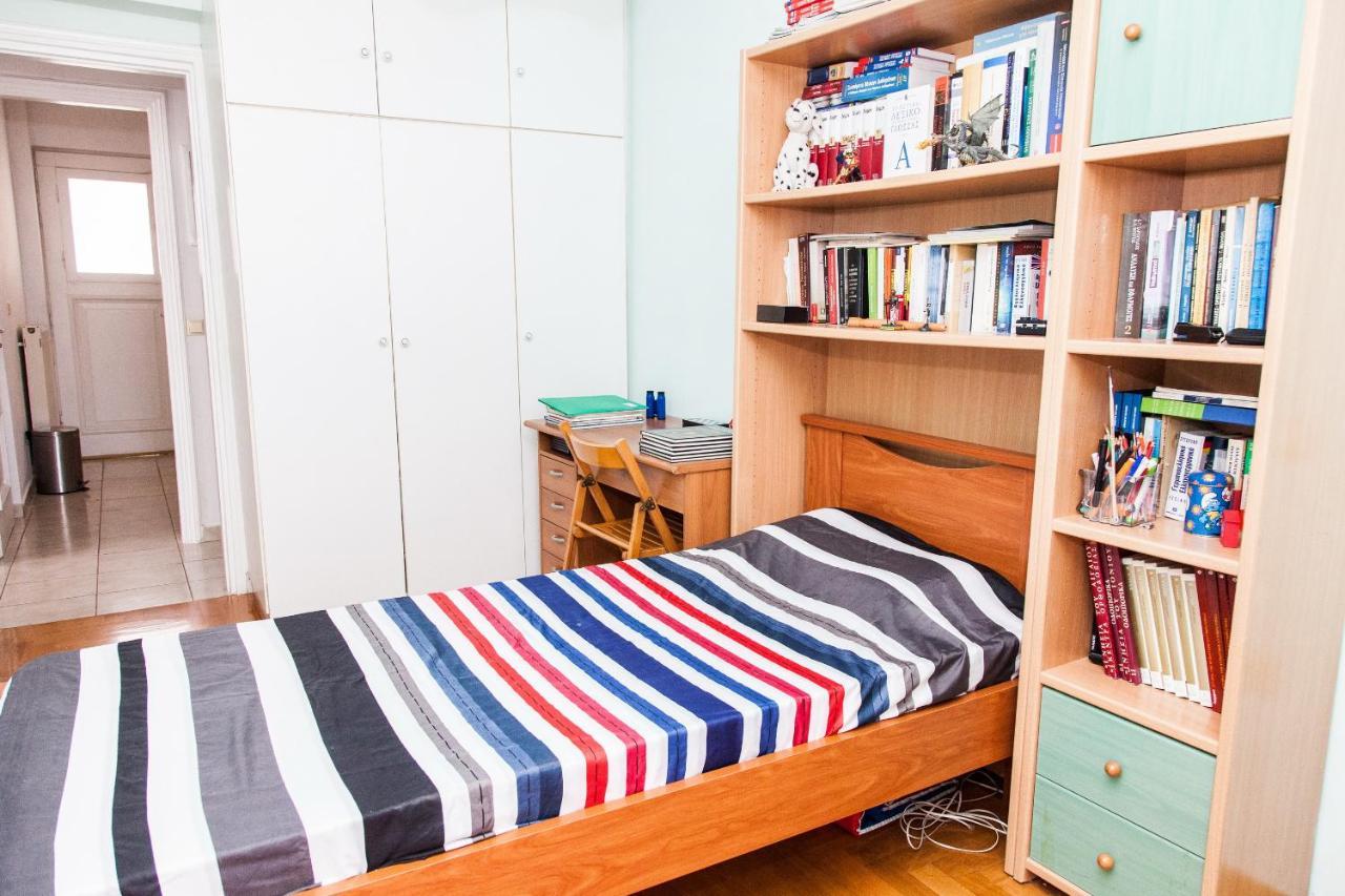 Sunny Apartment Near Metro Station أثينا المظهر الخارجي الصورة